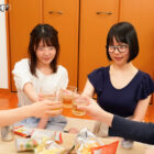 【緊急AV化】【エロ過ぎ注意】【巨乳女子大生と過激な王様ゲーム】イケメンの友達がワンチャンイケそうな巨乳女子大生をボクの自宅に連れてきて…